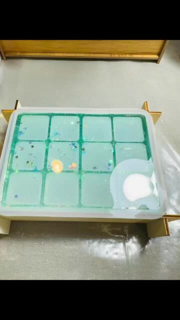 Molde de silicona Organizador para cosméticos o pigmentos. 

  #resina #hechoamano #hechoenargentina #resinaargentina #Resina #resinauv #resinaepoxi #resinaartesanal #resinaarte #resinaartista #resinaepoxiargentina